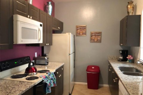 Condominio en venta en Kissimmee, Florida, 2 dormitorios, 94.95 m2 № 1055279 - foto 4