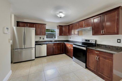 Casa en venta en North Lauderdale, Florida, 4 dormitorios, 112.13 m2 № 1225893 - foto 22