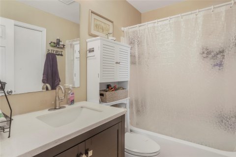 Touwnhouse à vendre à Pembroke Pines, Floride: 2 chambres, 81.85 m2 № 1222686 - photo 4