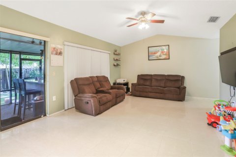 Townhouse in Pembroke Pines, Florida 2 bedrooms, 81.85 sq.m. № 1222686 - photo 13