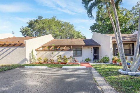 Adosado en venta en Pembroke Pines, Florida, 2 dormitorios, 81.85 m2 № 1222686 - foto 22