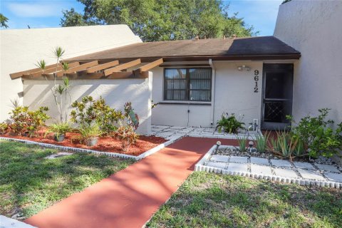 Townhouse in Pembroke Pines, Florida 2 bedrooms, 81.85 sq.m. № 1222686 - photo 23