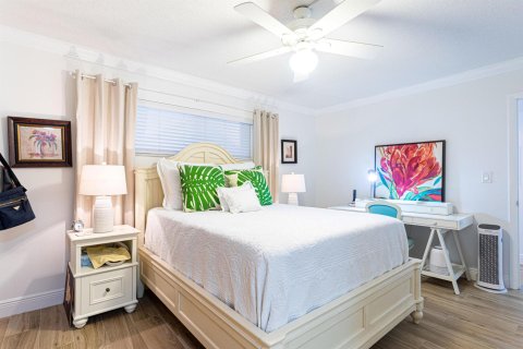 Condominio en venta en Lake Worth, Florida, 2 dormitorios, 83.05 m2 № 1036094 - foto 13