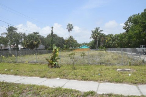 Terreno en venta en North Palm Beach, Florida № 1031547 - foto 2