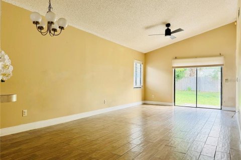 Casa en venta en Orlando, Florida, 2 dormitorios, 89.93 m2 № 1428688 - foto 7