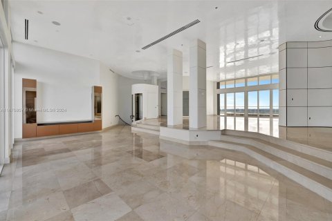 Condominio en venta en Aventura, Florida, 6 dormitorios, 845.41 m2 № 1396242 - foto 24