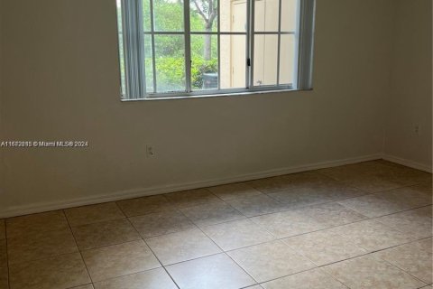 Condominio en alquiler en Miramar, Florida, 1 dormitorio, 78.97 m2 № 1396244 - foto 10