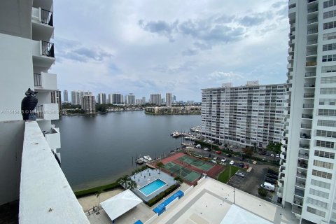 Copropriété à vendre à Aventura, Floride: 2 chambres, 106.19 m2 № 1049671 - photo 5