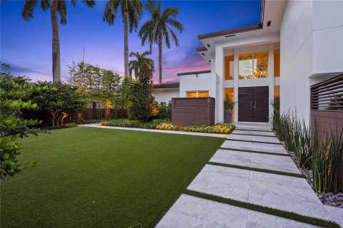 House in Fort Lauderdale, Florida 6 bedrooms, 448.07 sq.m. № 1031737 - photo 10