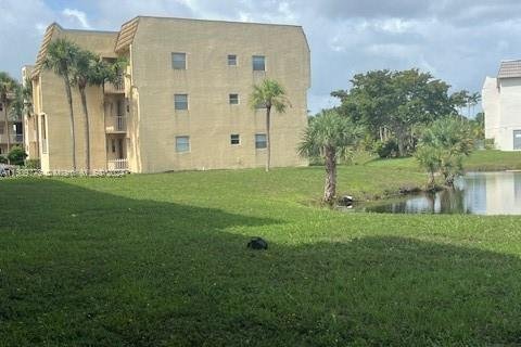 Condo in Sunrise, Florida, 1 bedroom  № 1232556 - photo 11