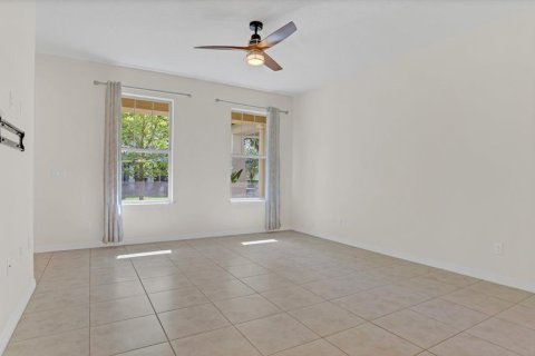 Touwnhouse à vendre à Winter Garden, Floride: 2 chambres, 167.22 m2 № 1374826 - photo 6