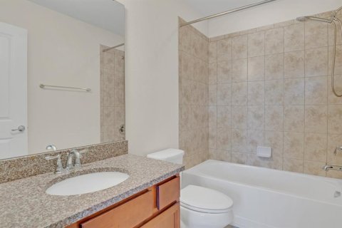 Adosado en venta en Winter Garden, Florida, 2 dormitorios, 167.22 m2 № 1374826 - foto 16