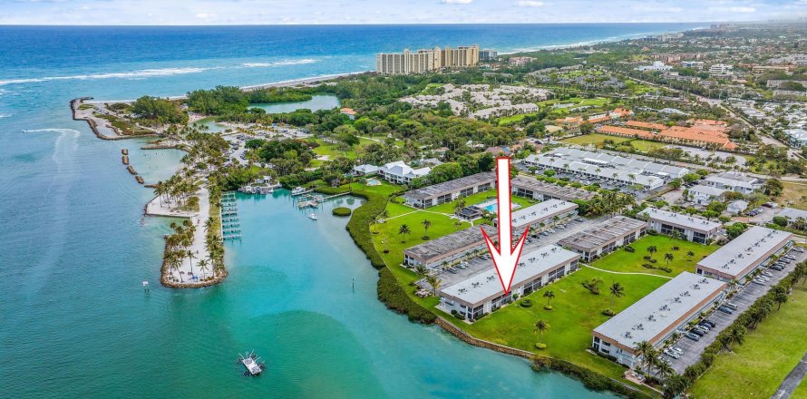 Condominio en Jupiter, Florida, 2 dormitorios  № 1047671