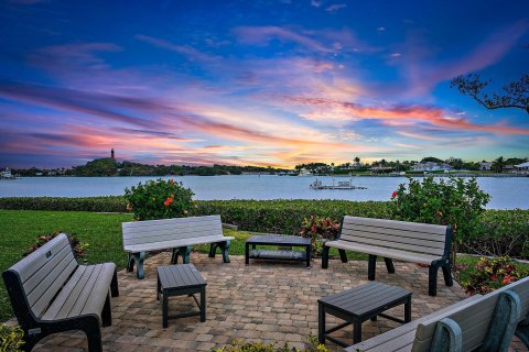 Condo in Jupiter, Florida, 2 bedrooms  № 1047671 - photo 24