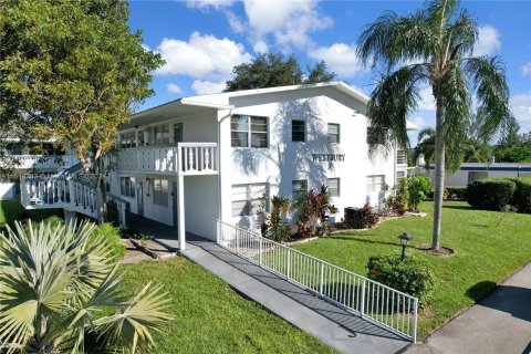 Copropriété à vendre à Deerfield Beach, Floride: 1 chambre, 65.03 m2 № 1240914 - photo 1