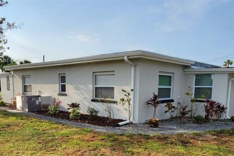 Casa en venta en Punta Gorda, Florida, 3 dormitorios, 187.85 m2 № 1062428 - foto 16