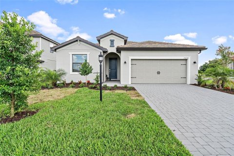 Villa ou maison à vendre à Lakewood Ranch, Floride: 3 chambres, 204.48 m2 № 1285409 - photo 1