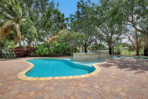 Casa en venta en Davie, Florida, 5 dormitorios, 492.2 m2 № 1162321 - foto 19