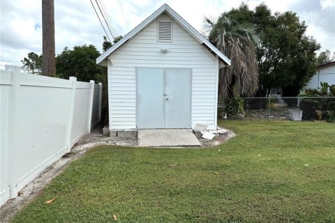 House in Lakeland, Florida 4 bedrooms, 187.66 sq.m. № 1425719 - photo 21