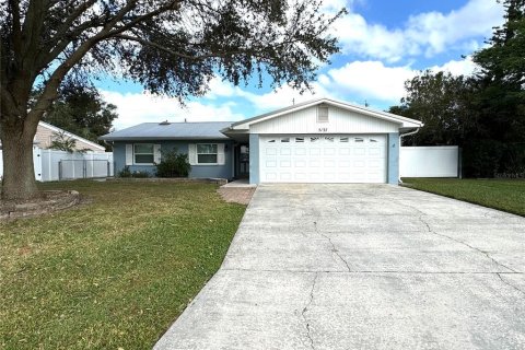 House in Lakeland, Florida 4 bedrooms, 187.66 sq.m. № 1425719 - photo 3