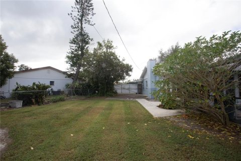 House in Lakeland, Florida 4 bedrooms, 187.66 sq.m. № 1425719 - photo 23