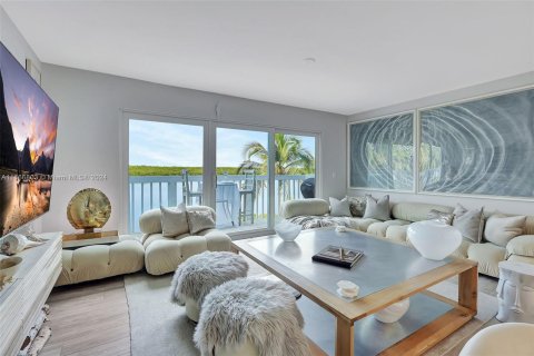 Adosado en venta en Hutchinson Island South, Florida, 2 dormitorios, 138.15 m2 № 1380357 - foto 21