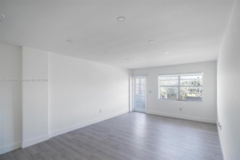 Copropriété à vendre à Miami Beach, Floride: 1 chambre, 73.58 m2 № 1377598 - photo 3