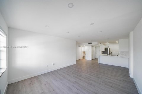 Condominio en venta en Miami Beach, Florida, 1 dormitorio, 73.58 m2 № 1377598 - foto 7