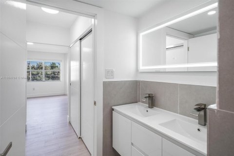 Copropriété à vendre à Miami Beach, Floride: 1 chambre, 73.58 m2 № 1377598 - photo 15