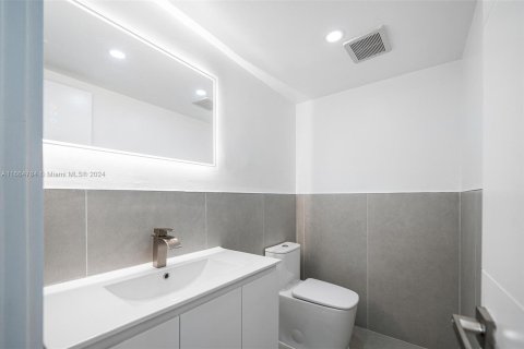 Copropriété à vendre à Miami Beach, Floride: 1 chambre, 73.58 m2 № 1377598 - photo 10