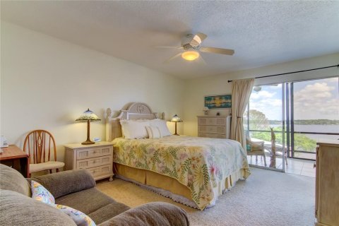Condominio en venta en Tarpon Springs, Florida, 1 dormitorio, 68 m2 № 1067223 - foto 26