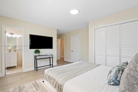 Casa en venta en Hollywood, Florida, 4 dormitorios, 181.62 m2 № 1210075 - foto 14