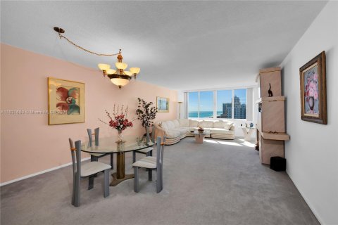 Copropriété à vendre à Miami Beach, Floride: 1 chambre, 91.04 m2 № 1293410 - photo 10