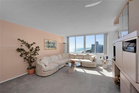 Copropriété à vendre à Miami Beach, Floride: 1 chambre, 91.04 m2 № 1293410 - photo 13