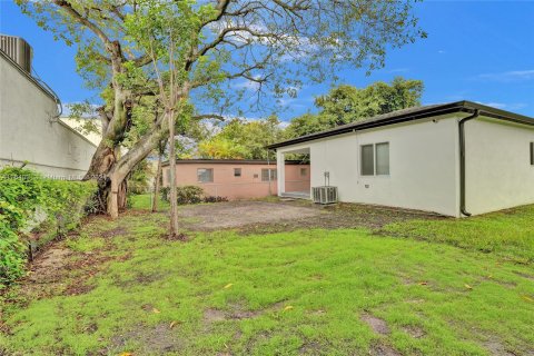 Villa ou maison à vendre à Dania Beach, Floride: 3 chambres, 137.77 m2 № 1325403 - photo 19