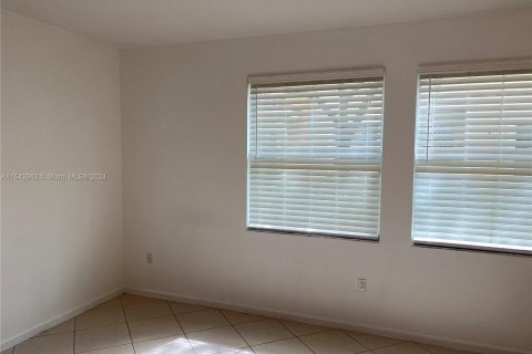 Townhouse in Sunrise, Florida 3 bedrooms № 1047238 - photo 30