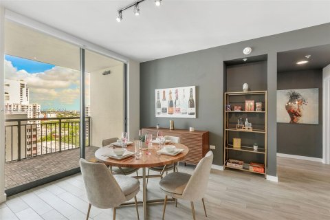 Copropriété à vendre à Miami, Floride: 2 chambres, 127.55 m2 № 1047266 - photo 8