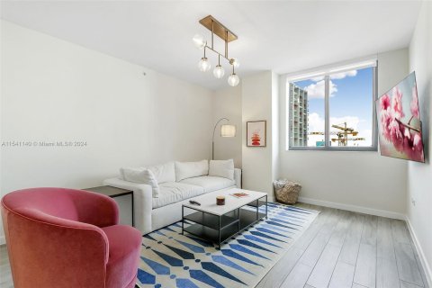 Condominio en venta en Miami, Florida, 2 dormitorios, 127.55 m2 № 1047266 - foto 9