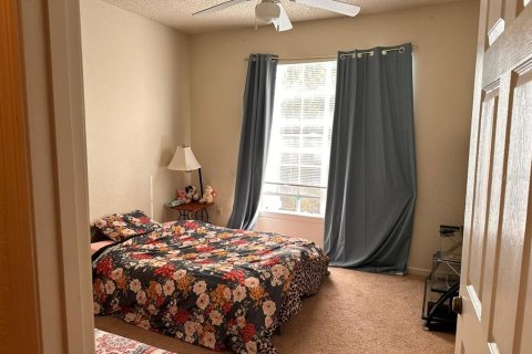 Condo in Orlando, Florida, 2 bedrooms  № 1335417 - photo 11