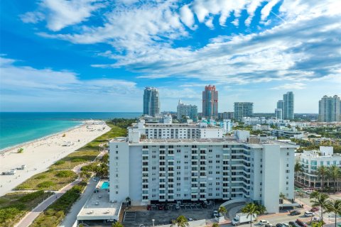 Condo in Miami Beach, Florida, 1 bedroom  № 1226916 - photo 7