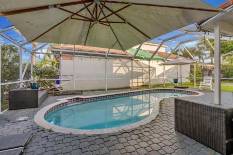 Casa en venta en Margate, Florida, 4 dormitorios, 254.27 m2 № 1226956 - foto 11