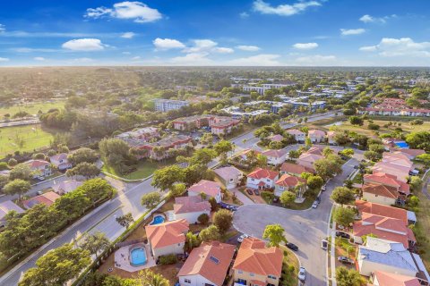 Villa ou maison à vendre à Margate, Floride: 4 chambres, 254.27 m2 № 1226956 - photo 3