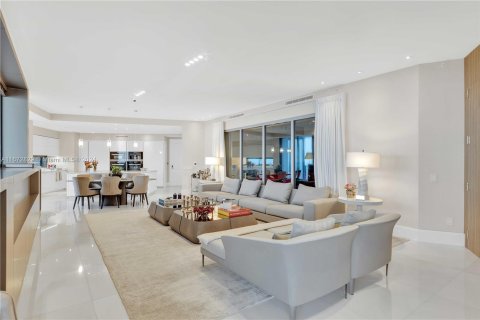 Condo in Sunny Isles Beach, Florida, 3 bedrooms  № 1396010 - photo 3