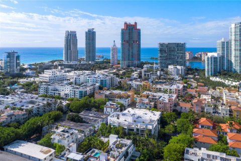 Condominio en venta en Miami Beach, Florida, 2 dormitorios, 117.71 m2 № 1074000 - foto 12