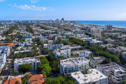 Condominio en venta en Miami Beach, Florida, 2 dormitorios, 117.71 m2 № 1074000 - foto 17