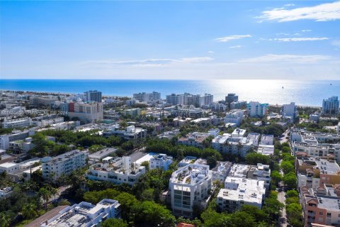 Condominio en venta en Miami Beach, Florida, 2 dormitorios, 117.71 m2 № 1074000 - foto 16