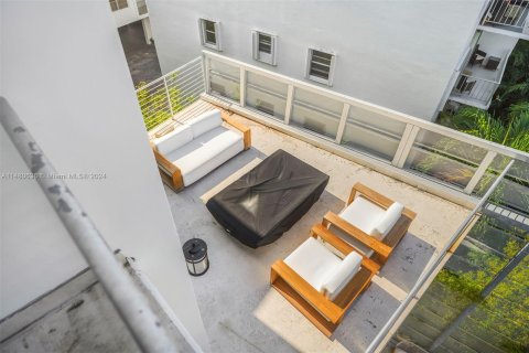 Condominio en venta en Miami Beach, Florida, 2 dormitorios, 117.71 m2 № 1074000 - foto 11