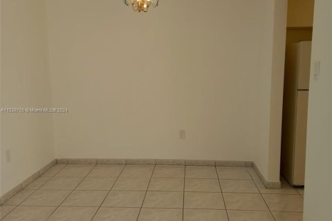 Condo in Miami Beach, Florida, 1 bedroom  № 1033350 - photo 8