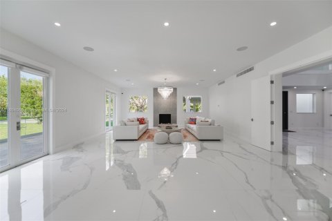 Villa ou maison à vendre à Palmetto Bay, Floride: 8 chambres, 755.2 m2 № 1223910 - photo 5