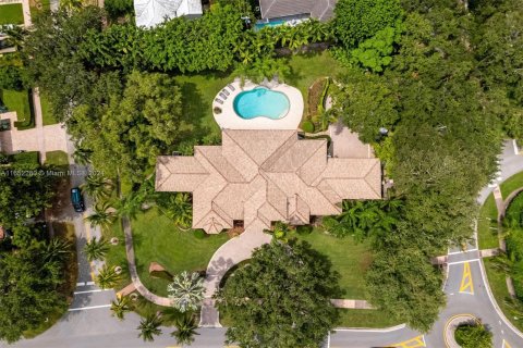 Villa ou maison à vendre à Coral Gables, Floride: 5 chambres, 402.55 m2 № 1356724 - photo 25